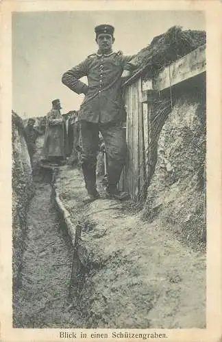 AK - Deutscher Soldat in Uniform mit Krätzchen im Schützengraben