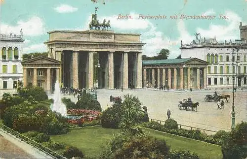AK - Berlin Pariserplatz mit Brandenburger Tor versandt 1907
