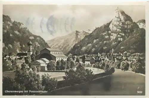 AK - Oberammergau mit Passionstheater versandt 1930