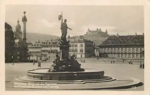 AK - Würzburg Blick von der Residenz auf Frankonia Brunnen und Festung