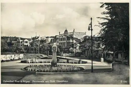 AK Ostseebad Binz auf Rügen Promenade mit Hotel Dünenhaus