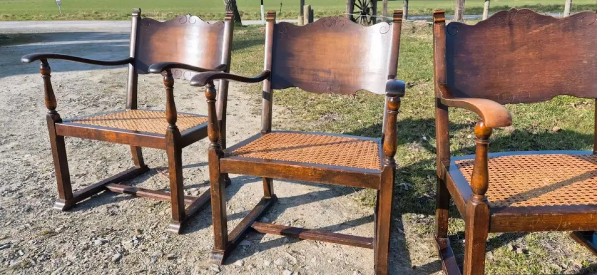 VINTAGE * Holzstühle mit Armlehne, gewebte Sitzfläche 3