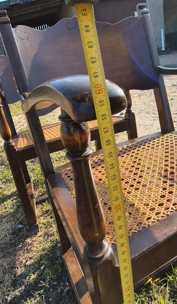 VINTAGE * Holzstühle mit Armlehne, gewebte Sitzfläche 9