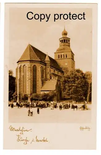 [Echtfotokarte schwarz/weiß] Malchin   Kirch u. Markt                       Signatur : Eschenburg. 