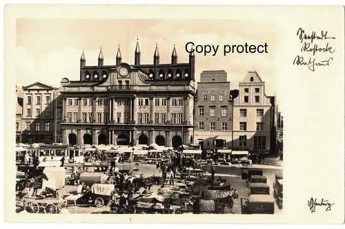 [Echtfotokarte schwarz/weiß] Seestadt Rostock Rathaus  1936   Signatur : Eschenburg. 