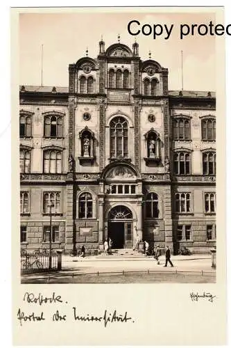 [Echtfotokarte schwarz/weiß] Rostock  Portal der Universität  1932    Signatur : Eschenburg. 