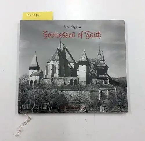 Ogden, Alan: Fortresses of Faith: A Pictorial History of the Fortified Saxon Churche: A Pictorial History of the Fortified Churches of Romania. 