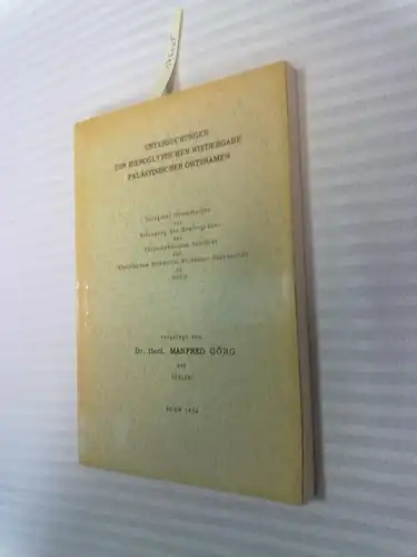 Görg, Manfred: Untersuchungen zur hieroglyphischen Wiedergabe palästinischer Ortsnamen. (= Bonner orientalistische Studien. Begründet von P. Kahle und W. Kirfel. Neue Serie. Herausgegeben von Otto Spieß. Band 29 ). 