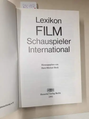 Bock, Hans-Michael (Hrsg.): Lexikon Filmschauspieler international 
 (In Zusammenarbeit mit CineGraph - Hamburgisches Centrum für Filmforschung e.V.). 
