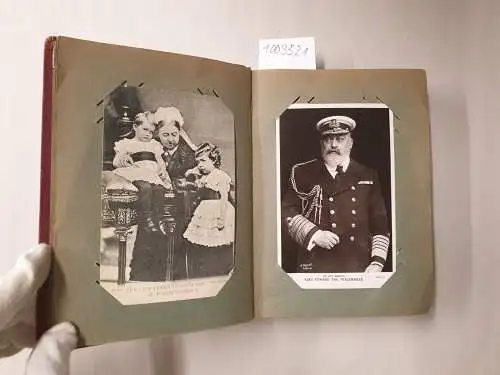 89 Abbildungen aus dem Zeitraum 1900-2020 
 Bildpostkartenalbum englisches Herrscherhaus Königin Victoria, Edward VII, Prinz Albert, Von Teck, Duke of Connaught, Duchess of Albany, Duchess of York, Duke of Gloucester, Charles & Diana. 