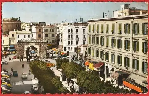 [Ansichtskarte] Tunisien - Tunis : France Tor and Siegesplatz /
Tunisia : France gate and Victory square /
Tunisie : Porte de France et place de la Victoire. 