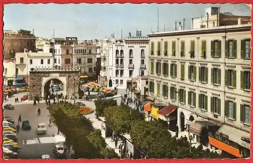 [Ansichtskarte] Tunisien - Tunis : France Tor and Siegesplatz. 