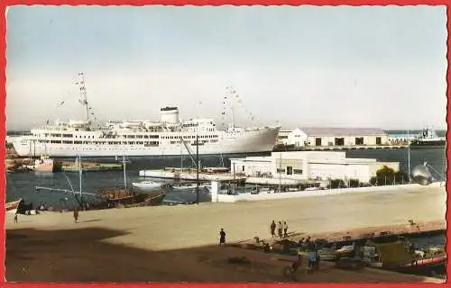 [Ansichtskarte] Tunisien (Tunisie) Sousse : Liner im Hafen / Paquebot au Port / Liner at port. 