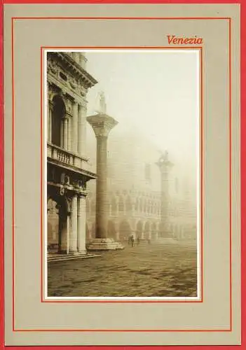 [Ansichtskarte] Italien - Venedig : Markusplatz im Nebel/
Italie - Venise : Place St-marc /
Italy - Venice : St. Marcus square. 