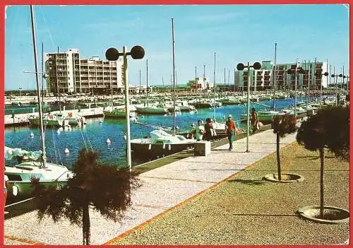 [Ansichtskarte] France - Aude ( 11 ) Port-Leucate : Le port de plaisance /
Frankreich : Yachthafen. 