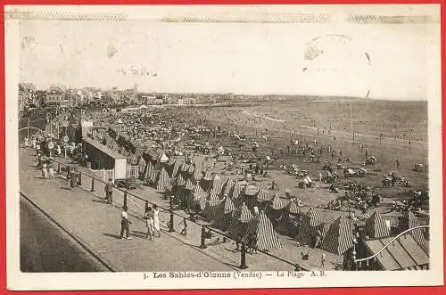 [Ansichtskarte] Frankreich (France) Vendée - Sables d Olonne : Der Remblai und der Strand. 