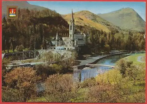 [Ansichtskarte] France - Hautes-Pyrénées ( 65 ) Lourdes :  la Basilique et le Gave. 