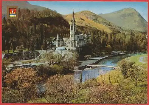 [Ansichtskarte] France - Hautes-Pyrénées : Lourdes, la Basilique /
Frankreich : Die Basilik und der Giessbach. 
