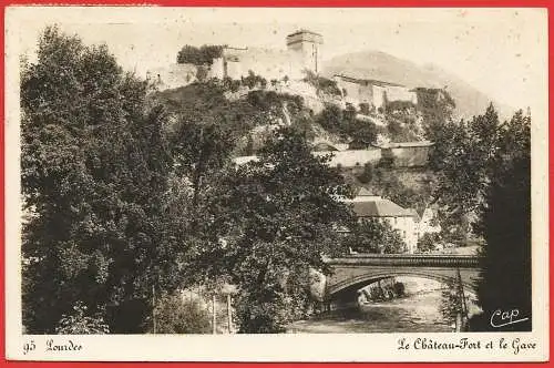 [Ansichtskarte] Hautes-Pyrénées (65) Lourdes : Le château
Frankreich : Der Schloss. 