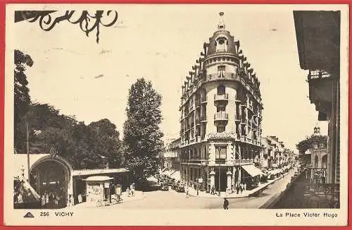 [Ansichtskarte] Frankreich - Allier ( 03 ) Vichy : Victor-Hugo-Platz. 