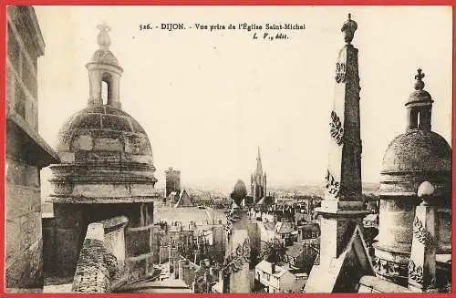 [Ansichtskarte] Côte d'Or ( 21 ) Dijon : Vue prise des toits de l'église Saint-Michel /
Frankreich : Kirche. 