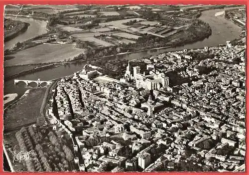 [Ansichtskarte] France - Vaucluse ( 84 ) Avignon : Vue aérienne /
Frankreich : Luftaufnahme. 