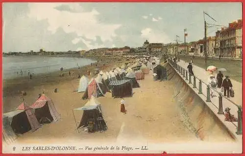 [Ansichtskarte] France - Vendée ( 85 ) Les Sables d Olonne : La Plage  /
Frankreich : Der Strand. 