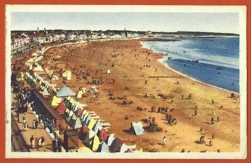 [Ansichtskarte] France - Vendée ( 85 ) Les Sables d Olonne : Le Remblai et la Plage  /
Frankreich : Der Strand. 