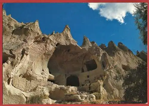 [Ansichtskarte] Turquie - Cappadoce : Habitations rupestres à Zelve /
Turkey : Rock dwellings /
Turkei : Höhlenbehausungen. 