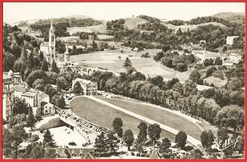 [Ansichtskarte] France - Hautes-Pyrénées ( 65 ) Lourdes :  la Basilique. 