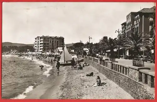 [Ansichtskarte] Frankreich - Var ( 83 ) Le Lavandou : Der Strand. 