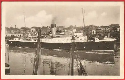 [Ansichtskarte] Der Ozeandampfer " Brighton “ verlässt den Hafen von Dieppe. 