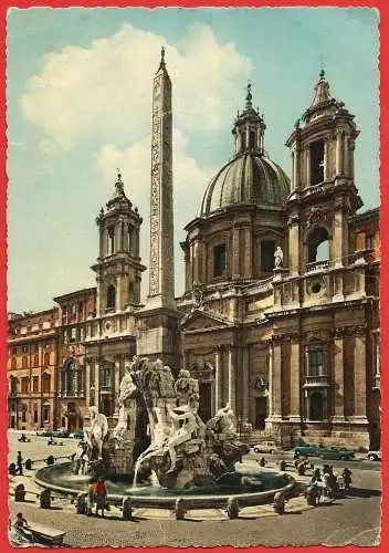 [Ansichtskarte] Italien - Rom : Navona Platz und Bernini Springbrunnen. 