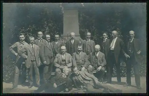 Foto AK Gruppe Männer in Heidelberg Adel Monarchie Militär 1920