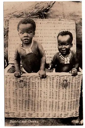 [Echtfotokarte schwarz/weiß] Bashful and Cheeky. ungelaufen,  siehe Scan. 