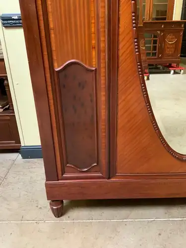 Antiker Art Deco Kleiderschrank - Traumhaft- Lieferung möglich!