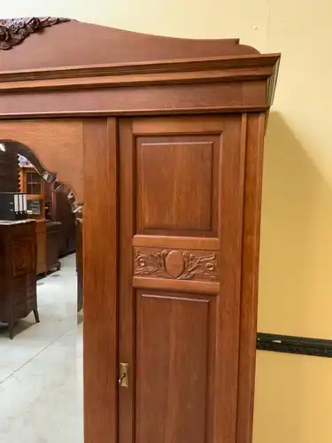 Antiker Art Deco Kleiderschrank - Traumhaft   - Lieferung möglich!