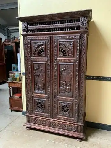 Antiker traumhafter bretonischer Geschirrschrank, Vertiko - Lieferung möglich!