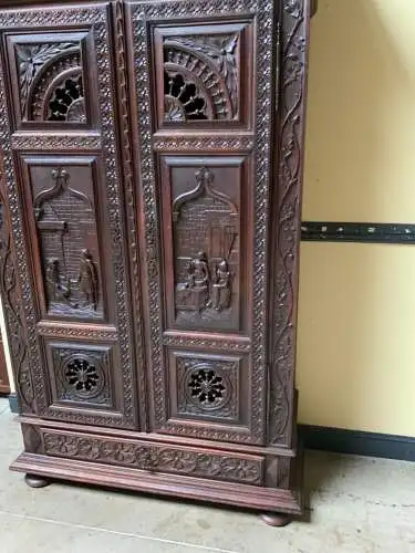 Antiker traumhafter bretonischer Geschirrschrank, Vertiko - Lieferung möglich!