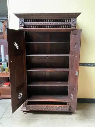 Antiker traumhafter bretonischer Geschirrschrank, Vertiko - Lieferung möglich!