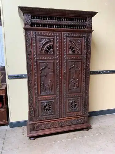 Antiker traumhafter bretonischer Geschirrschrank, Vertiko - Lieferung möglich!