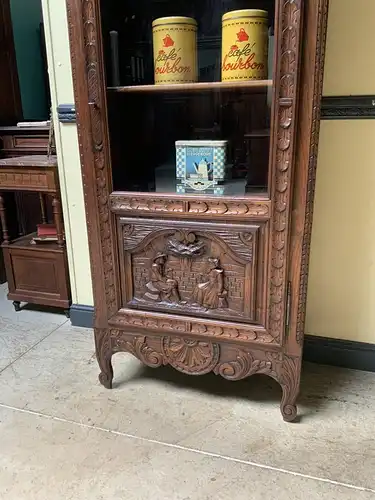 Antiker bretonischer Vitrine, Bücherschrank - traumhaft schön - Lieferung mögl.