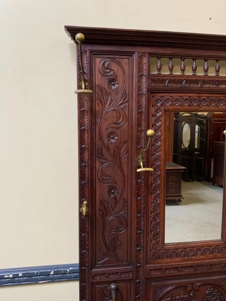 Antike Bretonische Garderobe mit Truhenbank - traumhaft - Lieferung möglich! 5