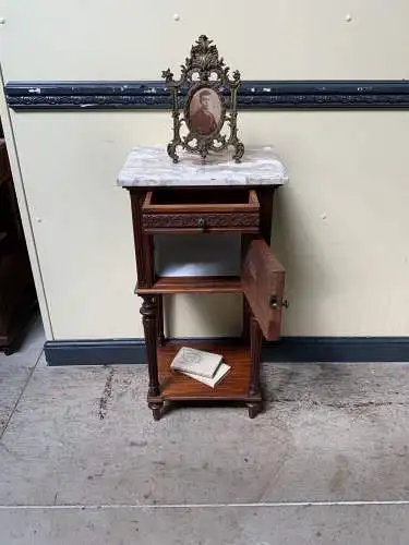 Antiker Jugendstil Nachtschrank, Vertiko   - Lieferung möglich!