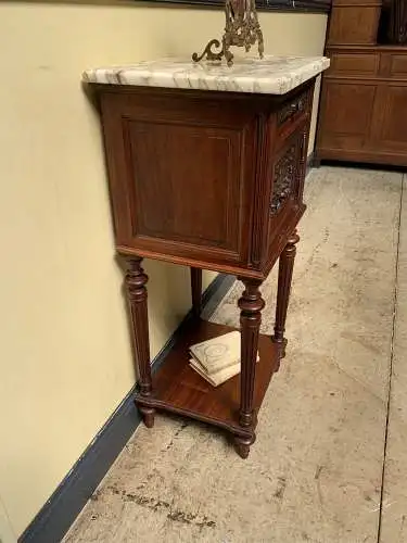 Antiker Jugendstil Nachtschrank, Vertiko   - Lieferung möglich!
