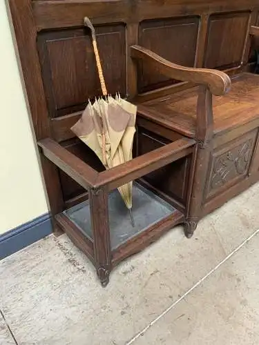 Antike imposante Historismus Garderobe mit Truhen Bank,   - Lieferung möglich!