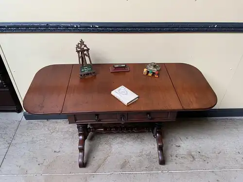 Antiker Biedermeier Nußbaum Schreibtisch, Tisch - traumhaft - Lieferung möglich!