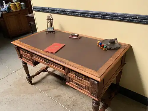 Antiker Gründerzeit Nußbaum Schreibtisch, Tisch - traumhaft - Lieferung möglich!