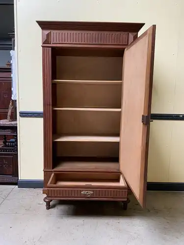 Antiker Jugendstil Wäscheschrank, Traumhaft   - Lieferung möglich!