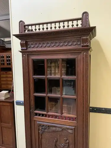 Antiker bretonischer Bücherschrank, Vitrine - traumhaft schön - Lieferung mögl.